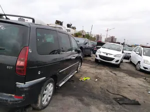 Foto de MANETA EXTERIOR LATERAL DERECHA PEUGEOT 807 2.2 HDi FAP CAT (4HW) (128 CV / 94 KW)