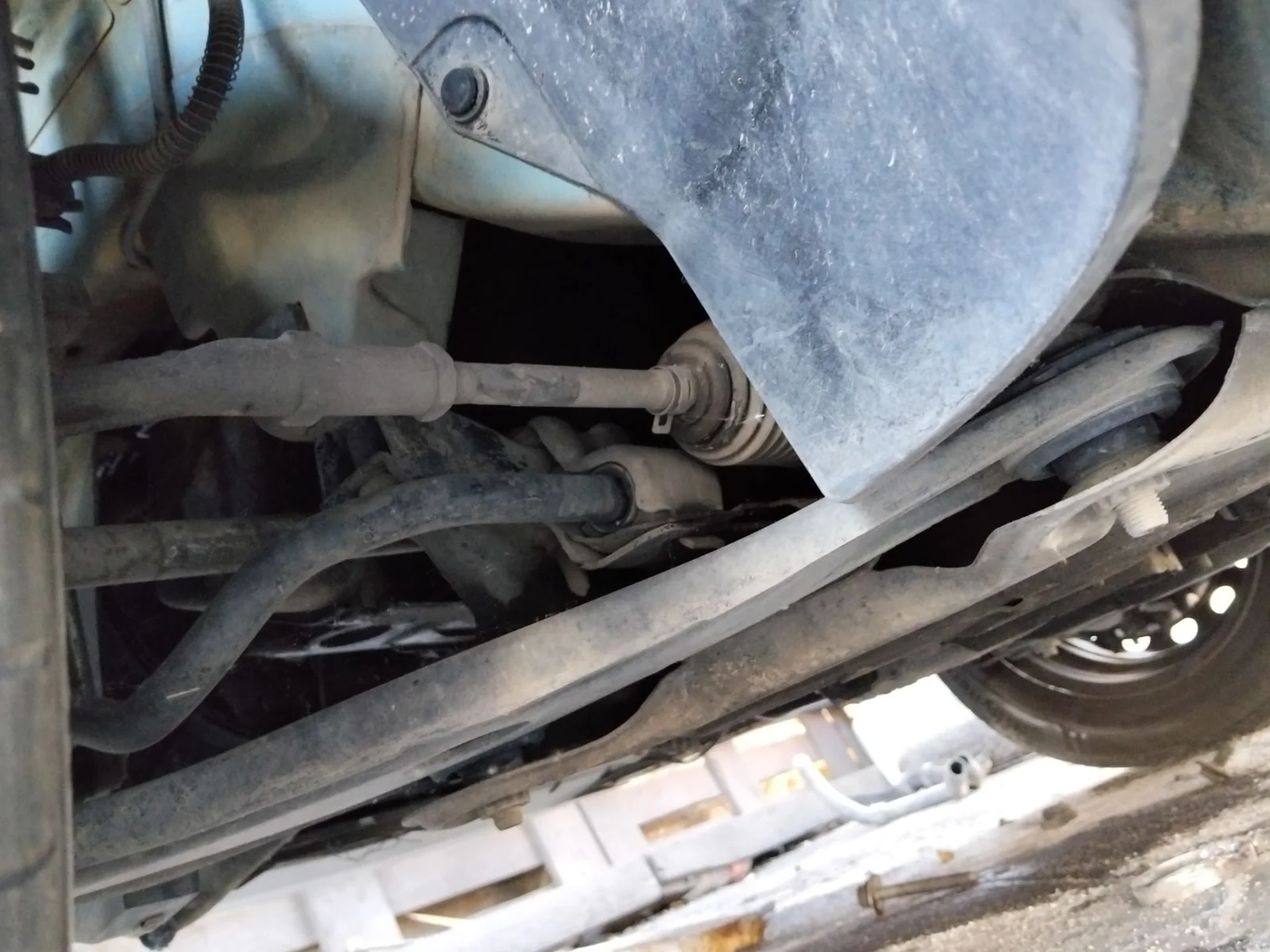 Foto de EJE DELANTERO / CUNA MOTOR CITROEN C3