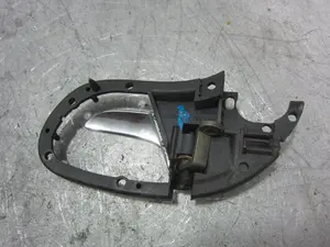 Foto de MANETA INTERIOR TRASERA DERECHA SEAT LEON (1M1) 1.6 (101 CV / 74 KW) referencia 1M0837114 foto 3