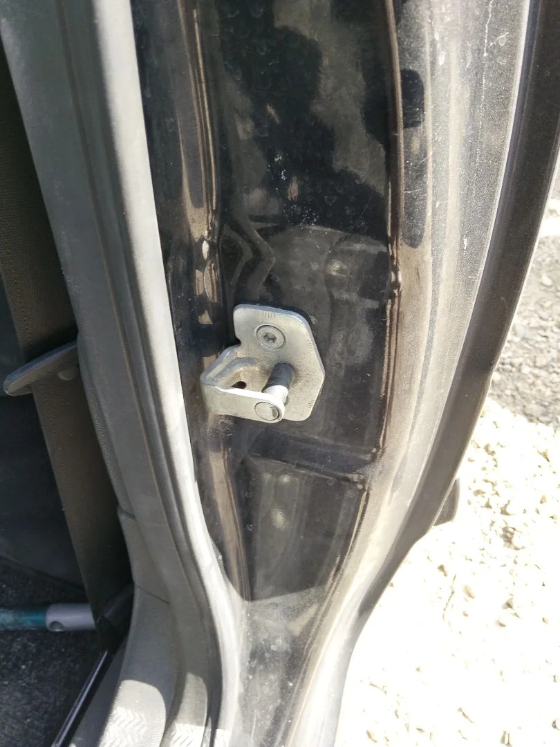 Foto de RETENEDOR PUERTA OPEL ASTRA H GTC 1.9 CDTI (120 CV / 88 KW) referencia 13107175