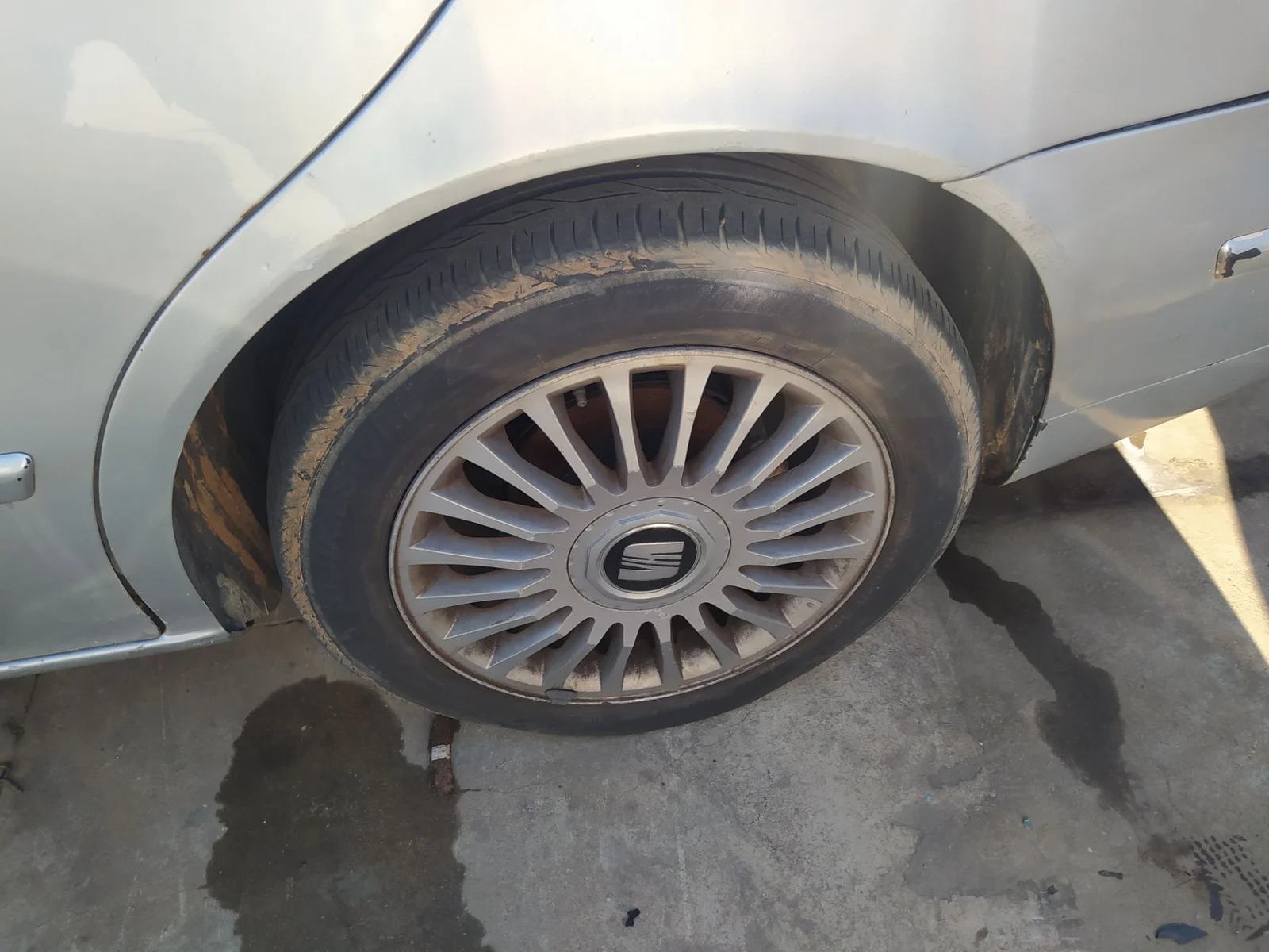 Foto de BIELETA ESTABILIZADORA TRASERA IZQUIERDA SEAT TOLEDO (1M2) 1.9 TDI (110 CV / 81 KW) referencia 1J1614019K