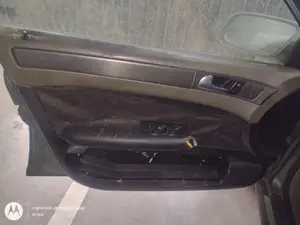 Foto de ELEVALUNAS DELANTERO IZQUIERDO AUDI A6 BERLINA (4B2) 1.9 TDI (131 CV / 96 KW) referencia 4B0837461C