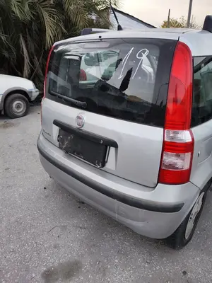 Foto de PORTON TRASERO FIAT II PANDA (169) 1.2 CAT (60 CV / 44 KW) foto 2