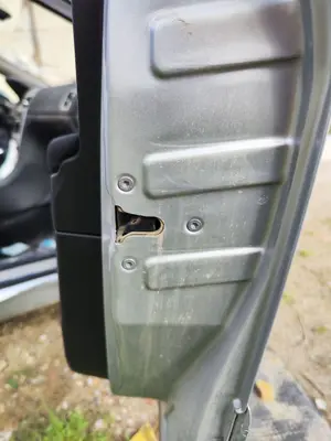 Foto de CERRADURA PUERTA DELANTERA DERECHA PEUGEOT 307 BREAK/ SW (S2) 2.0 16V HDi FAP CAT (RHR / DW10BTED4) (136 CV / 100 KW) referencia 9136Z9