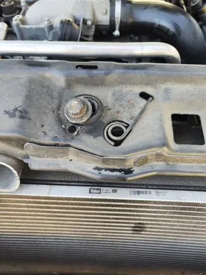 Foto de CERRADURA CAPO OPEL VECTRA C BERLINA 2.2 16V DTI CAT (Y 22 DTR / L50) (125 CV / 92 KW) referencia 39082860