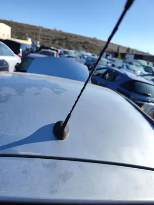 Foto de ANTENA CITROEN C3 1.4  (73 CV / 54 KW) referencia 6587J0