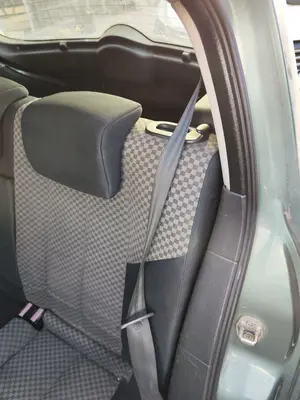 Foto de CINTURON SEGURIDAD TRASERO IZQUIERDO RENAULT MEGANE II BERLINA 5P 1.5 dCi Diesel (101 CV / 74 KW)