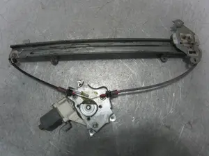 Foto de ELEVALUNAS DELANTERO IZQUIERDO NISSAN MICRA (K12E) 1.2 CAT (65 CV / 48 KW) referencia 0130822202