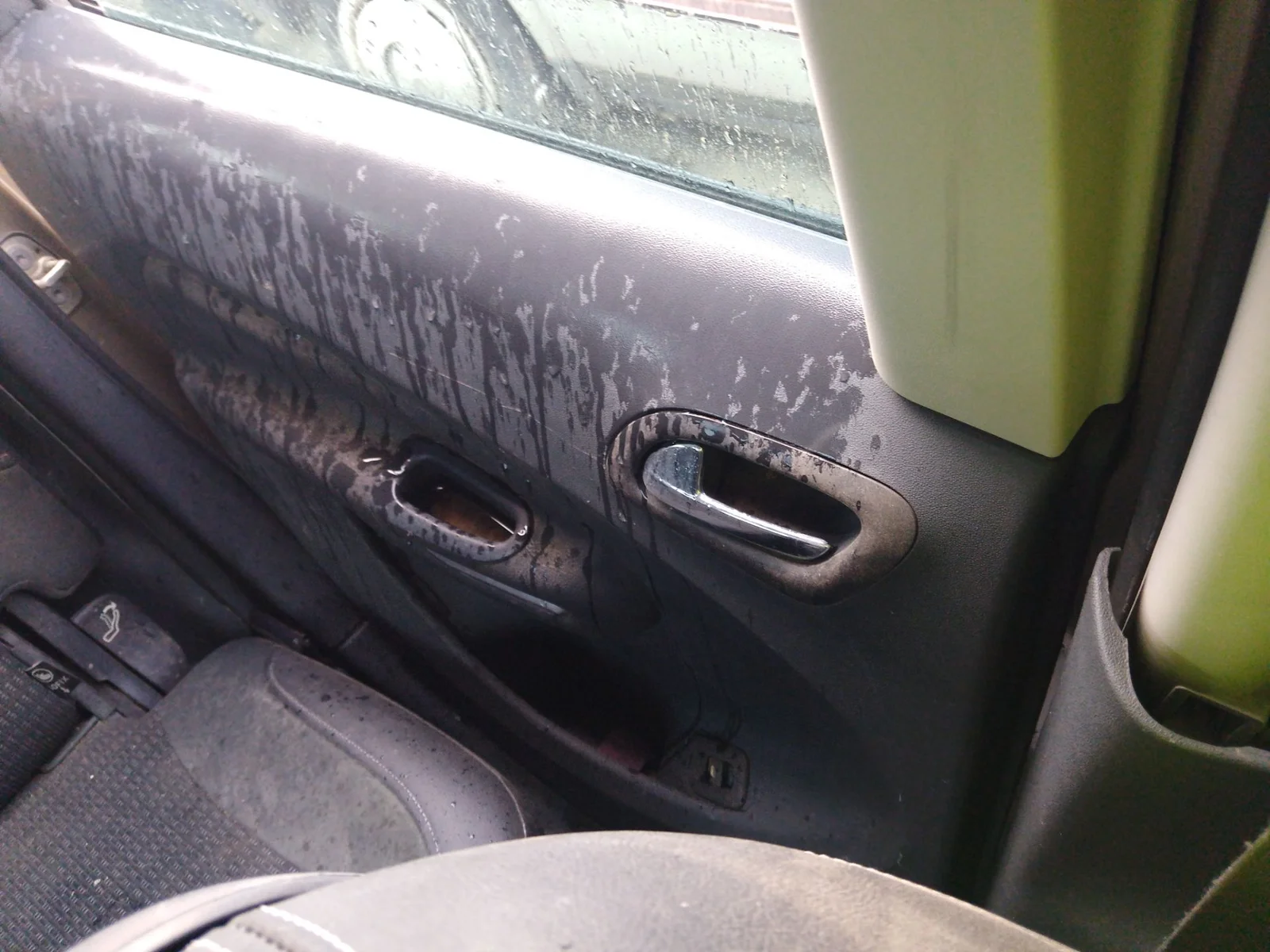 Foto de GUARNECIDO PUERTA TRASERA IZQUIERDA CITROEN C3 PICASSO 1.6 16V (120 CV / 88 KW) referencia 9343SR