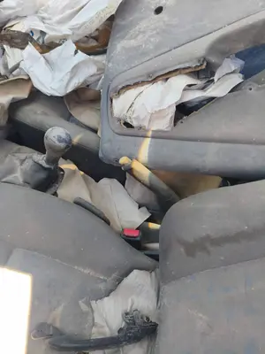 Foto de PALANCA FRENO SEAT CORDOBA BERLINA (6K2) 1.4  (60 CV / 44 KW) referencia 6K0711303D