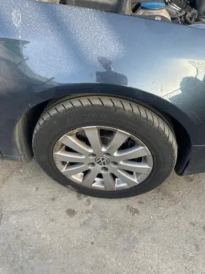 Foto de JUEGO LLANTAS VOLKSWAGEN PASSAT BERLINA (3C2) 2.0 TDI (140 CV / 103 KW)