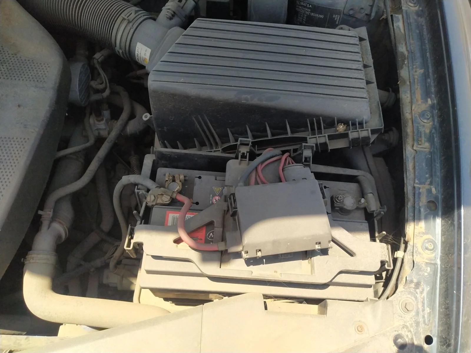 Foto de CAJA PRECALENTAMIENTO SEAT LEON (1M1) 1.9 TDI (90 CV / 66 KW)