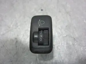 Foto de INTERRUPTOR HONDA CR-V (RD8) 2.0 VTEC CAT (150 CV / 110 KW) referencia M20010