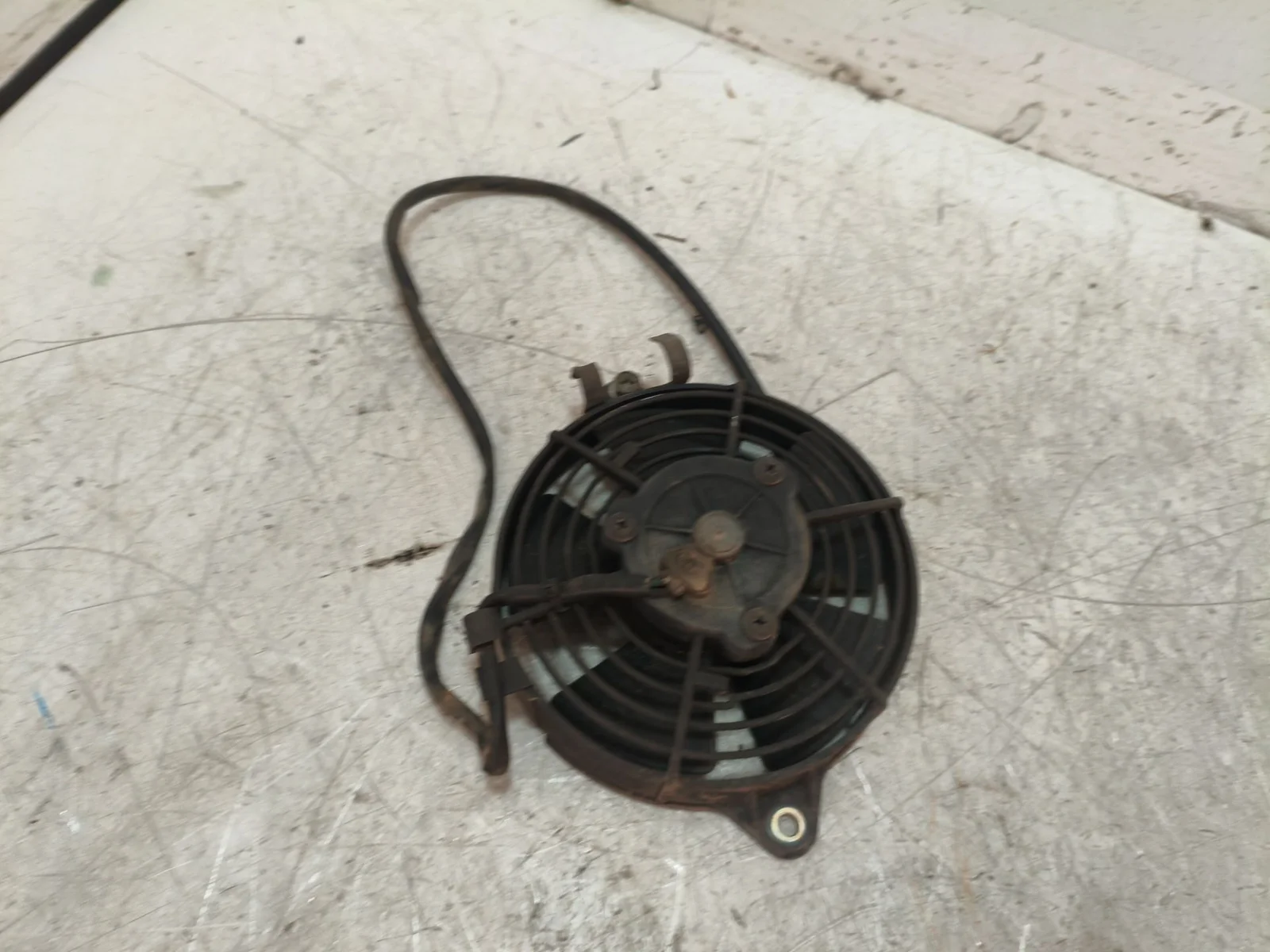 Foto de ELECTROVENTILADOR HONDA FES /SH /SES /DYLAN /PS 125 125 cm3 - 10 kW G-CAT (14 CV / 10 KW) referencia VA41A102