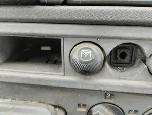 Foto de INTERRUPTOR FIAT DUCATO II COMBI 2.8 TDI CAT (122 CV / 90 KW)
