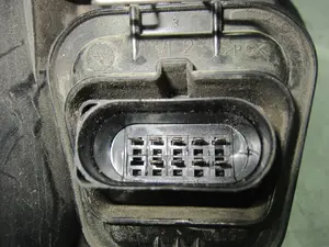 Foto de FARO IZQUIERDO VOLKSWAGEN GOLF IV VARIANT (1J5)(05.1999) 2.0 (116 CV / 85 KW) referencia 1J1941015B foto 4