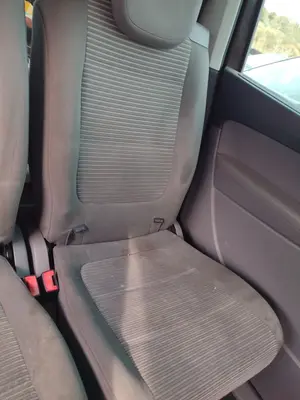 Foto de ASIENTOS TRASERO IZQUIERDO SEAT ALHAMBRA (710) 2.0 TDI (140 CV / 103 KW) referencia 7N5883805AHFKZ