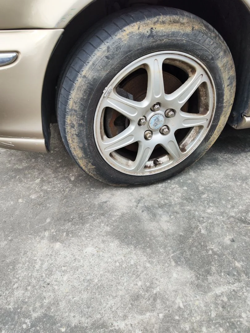 Foto de LLANTA JAGUAR X-TYPE 2.1 V6 24V CAT (156 CV / 115 KW) referencia XR8 56011