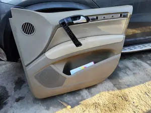 Foto de GUARNECIDO PUERTA DELANTERA DERECHA AUDI Q7 (4L) 3.0 V6 24V TDI (233 CV / 171 KW) referencia 4L0867104  FKZ