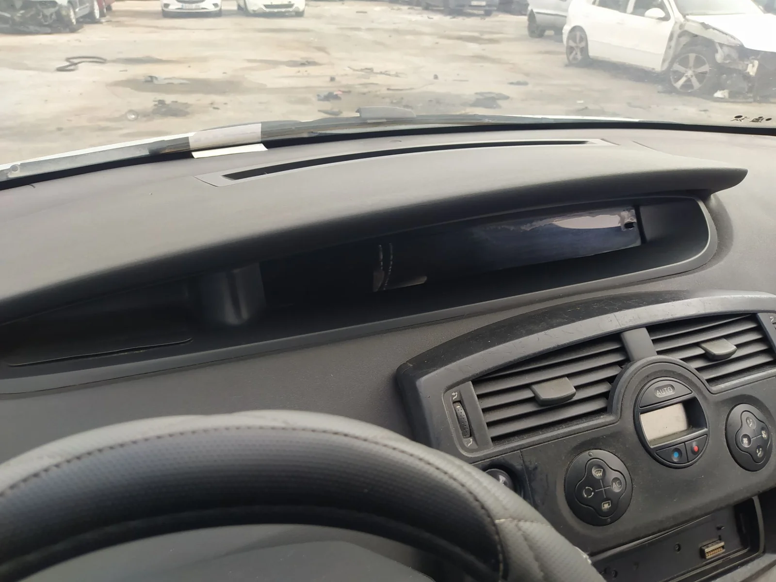 Foto de CUADRO INSTRUMENTOS RENAULT SCENIC II (JM) 1.6 16V (113 CV / 83 KW) referencia 8200451505