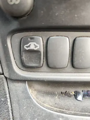 Foto de INTERRUPTOR VOLVO S80 BERLINA 2.4 CAT (140 CV / 103 KW)