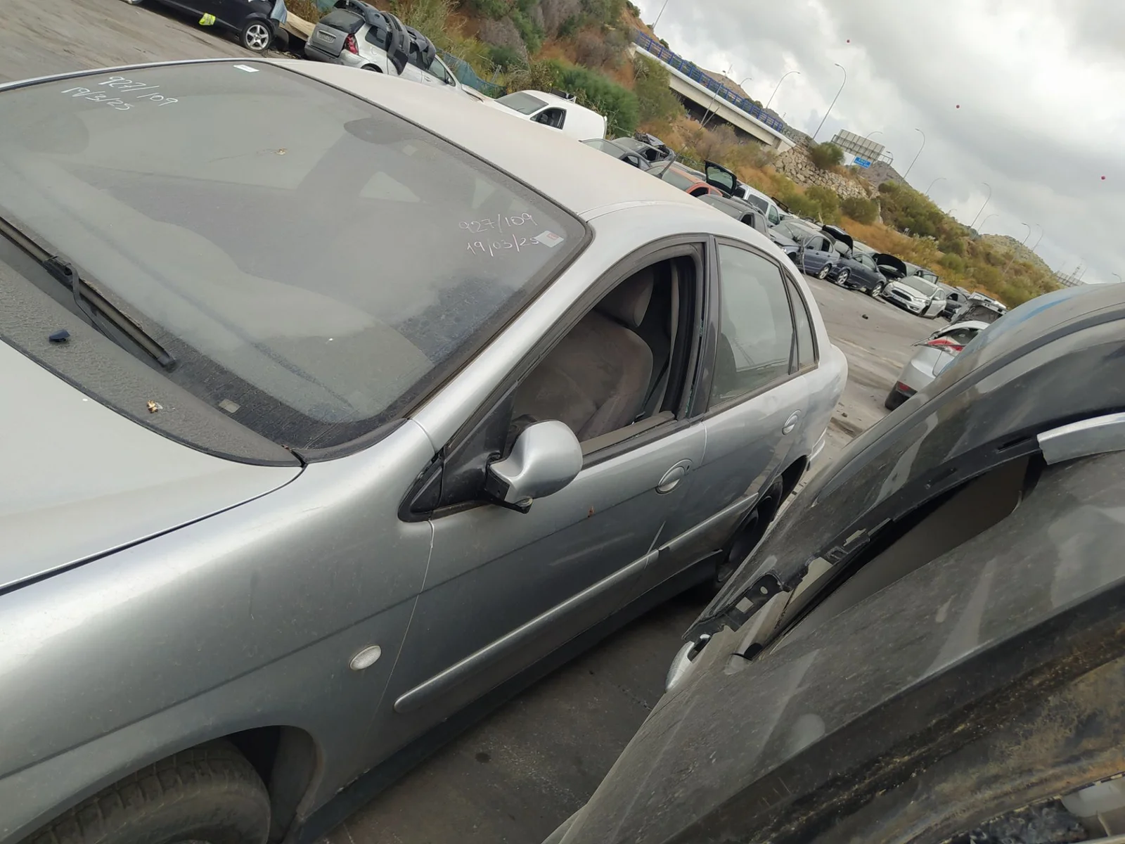 Foto de PUERTA DELANTERA IZQUIERDA CITROEN C5 BERLINA 2.0 HDi (109 CV / 80 KW) referencia 9002P1