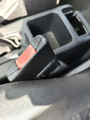 Foto de PRETENSOR AIRBAG IZQUIERDO OPEL ASTRA G BERLINA 1.7 16V DTI CAT (Y 17 DT / LR6) (75 CV / 55 KW)