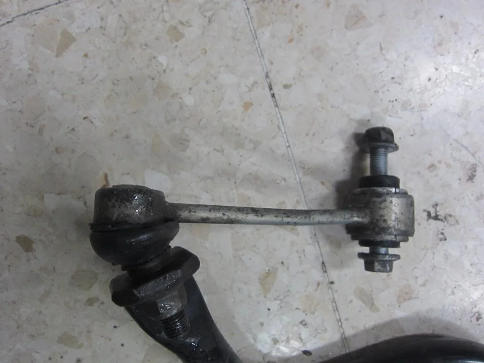 Foto de TIRANTE DELANTERO DERECHO PORSCHE PANAMERA (TIPO 970) referencia 97006902