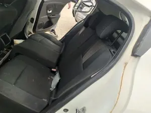Foto de CINTURON SEGURIDAD TRASERO IZQUIERDO RENAULT MEGANE III BERLINA 5P 1.5 dCi Diesel CAT (86 CV / 63 KW)
