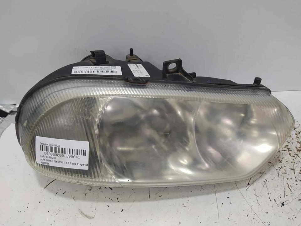 Foto de FARO DERECHO ALFA ROMEO 156 (116) 1.6 16V CAT (120 CV / 88 KW) referencia 60620134
