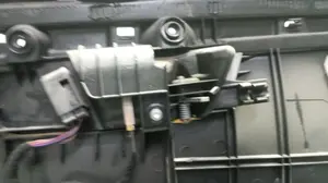 Foto de MANETA INTERIOR DELANTERA IZQUIERDA AUDI A4 AVANT (8E) 3.0 V6 24V TDI (233 CV / 171 KW) referencia 8E1837019 foto 2