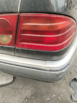 Foto de PILOTO TRASERO DERECHO MERCEDES-BENZ CLASE E (BM 210) BERLINA referencia A2108204464