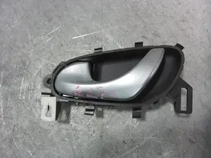 Foto de MANETA INTERIOR DELANTERA IZQUIERDA RENAULT KADJAR 1.3 TCE (159 CV / 117 KW) referencia 806714118R