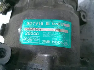 Foto de COMPRESOR AIRE ACONDICIONADO FORD FOCUS BERLINA (CAP) 1.6 TDCi CAT (109 CV / 80 KW) referencia 3M5H19D629SA foto 5
