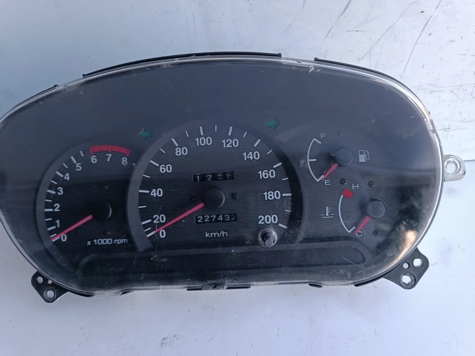 Foto de CUADRO INSTRUMENTOS HYUNDAI ACCENT (LC) 1.3 CAT (84 CV / 62 KW) referencia 9400325120