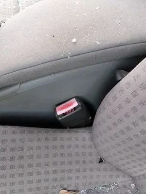 Foto de PRETENSOR AIRBAG IZQUIERDO RENAULT LAGUNA II (BG0) 1.9 dCi Diesel CAT (101 CV / 74 KW)
