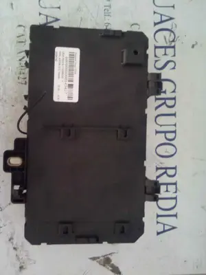Foto de CAJA RELES / FUSIBLES OPEL ASTRA H GTC 1.9 16V CDTI CAT (Z 19 DTH / LRD) (150 CV / 110 KW) referencia 13206762