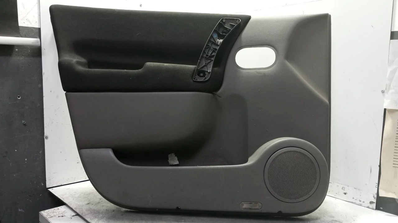 Foto de GUARNECIDO PUERTA DELANTERA IZQUIERDA RENAULT SCENIC II (JM) 1.5 dCi Diesel (101 CV / 74 KW) referencia 8200384620
