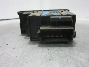 Foto de MANDO LUCES VOLKSWAGEN GOLF III (1H1)(11.1991) 1.8 (75 CV / 55 KW) referencia 1H6941531A foto 3