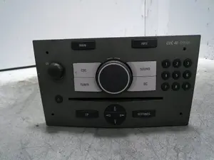 Foto de SISTEMA AUDIO / RADIO CD OPEL ASTRA H BERLINA 1.7 16V CDTI (101 CV / 74 KW) referencia 13121030