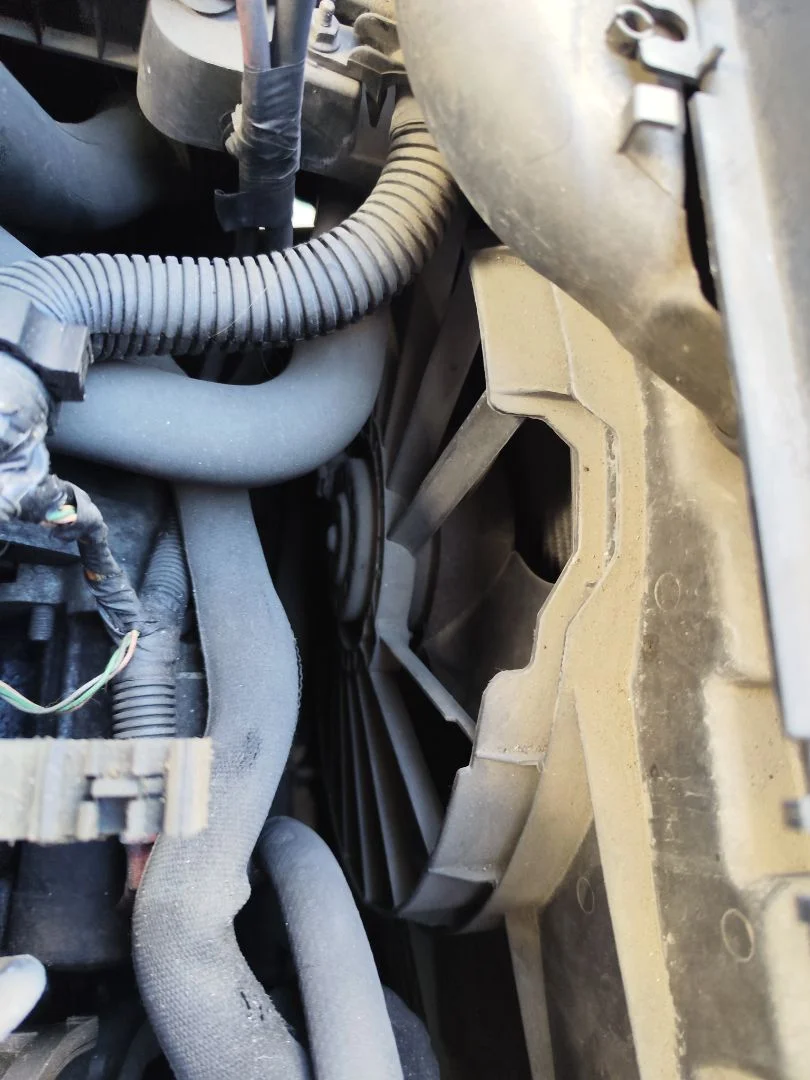 Foto de ELECTROVENTILADOR RENAULT MEGANE II BERLINA 5P 1.5 dCi Diesel (101 CV / 74 KW) referencia 7701071862