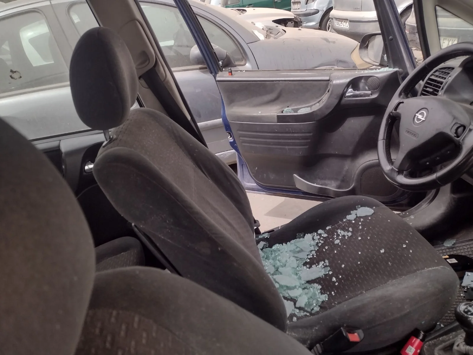 Foto de AIRBAG LATERAL IZQUIERDO OPEL ZAFIRA A 2.0 DTI (101 CV / 74 KW) referencia 13128725