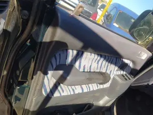 Foto de GUARNECIDO PUERTA DELANTERA IZQUIERDA TOYOTA LAND CRUISER (J9) 3.0 Turbodiesel (125 CV / 92 KW)