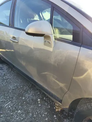 Foto de PUERTA DELANTERA DERECHA CITROEN C4 BERLINA 1.6 16V HDi (90 CV / 66 KW) referencia 9004W4
