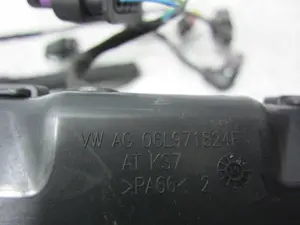 Foto de NO IDENTIFICADO PORSCHE MACAN (95BA) referencia 06L971824F foto 2