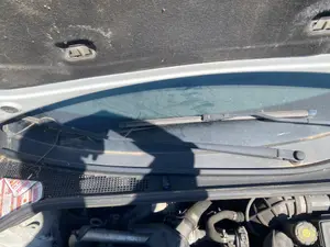 Foto de BRAZO LIMPIA DELANTERO DERECHO RENAULT CLIO III 1.5 dCi Diesel (68 CV / 50 KW) referencia 7701061596