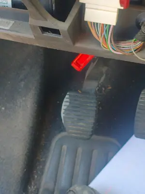 Foto de PEDAL EMBRAGUE CITROEN C3 1.4  (73 CV / 54 KW)
