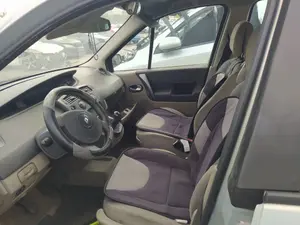 Foto de LUZ INTERIOR RENAULT SCENIC II (JM) 1.6 16V (113 CV / 83 KW) referencia 264306391R