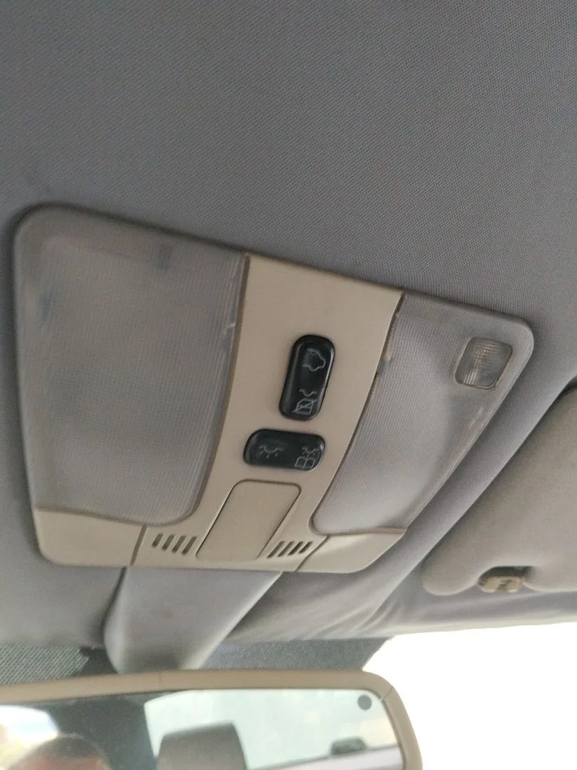 Foto de LUZ INTERIOR MERCEDES-BENZ CLASE E (BM 210) BERLINA referencia A2108202901 FKZ