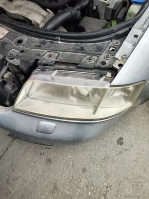 Foto de FARO IZQUIERDO AUDI A6 BERLINA (4B2) 2.5 V6 24V TDI (150 CV / 110 KW) referencia 4B0941029N foto 2